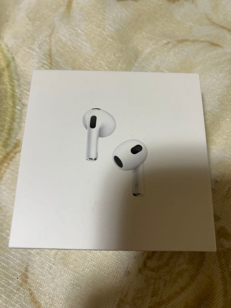 AirPods（第3世代）付属品完備／モデルA2564／2021年発売