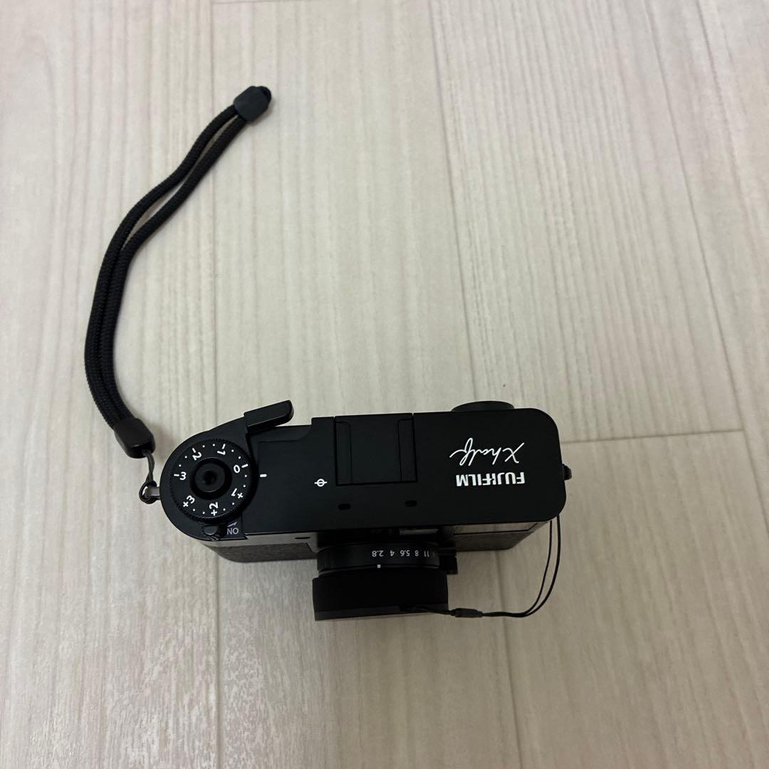 Fujifilm xhalfブラック SDカード　メーカー3年保証付き