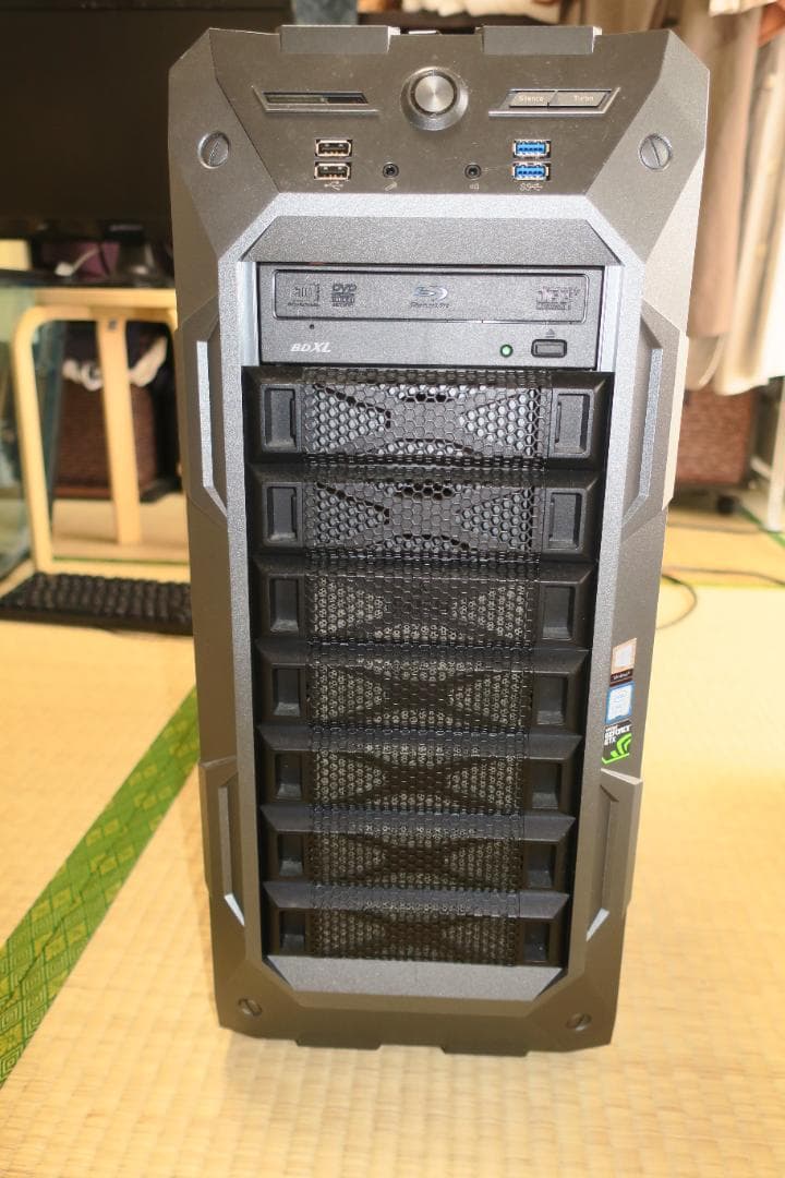 フルタワーPCケース　Diginos GRone ブルーレイドライブ付き