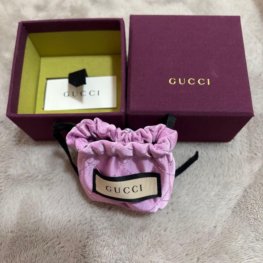 ★*迎様 美品 グッチ スクリプト ボール ピアス ゴールド系 横文字 GUCC