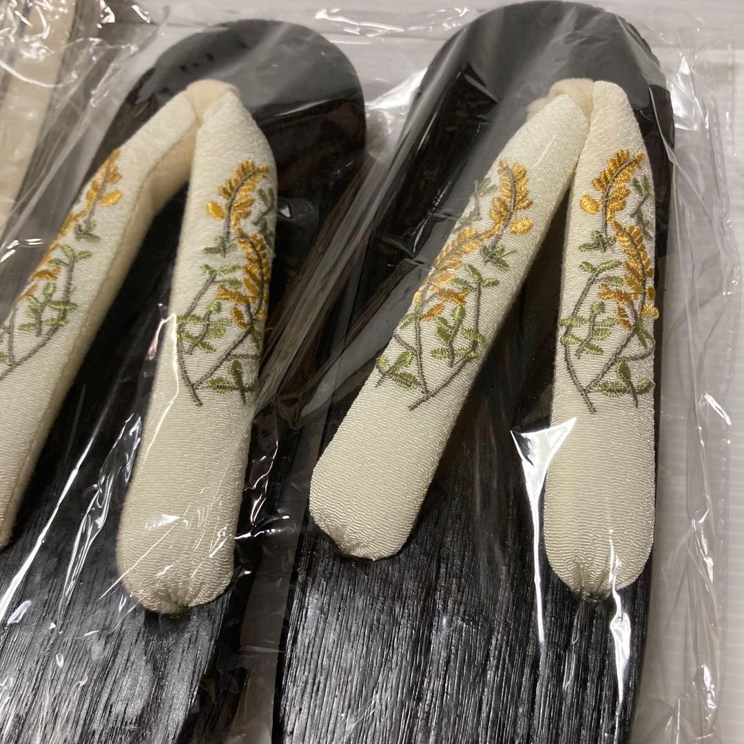 に*ん様 浴衣3点セット ニコアンティーク　ウタタネ　高級変わり織 紺地に鯉　ネ