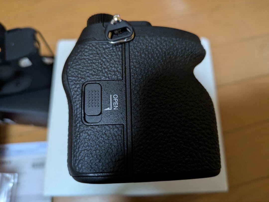 新同品 SONY α7V ボディ おまけ付