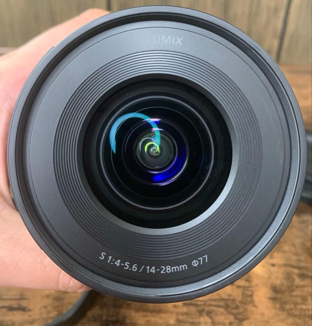 LUMIX S 14-28mm 0.15m/0.49ft-∞