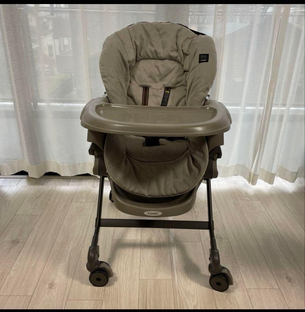 【良品】Combi コンビ　ネムリラAT BEDI オートスイング　電動