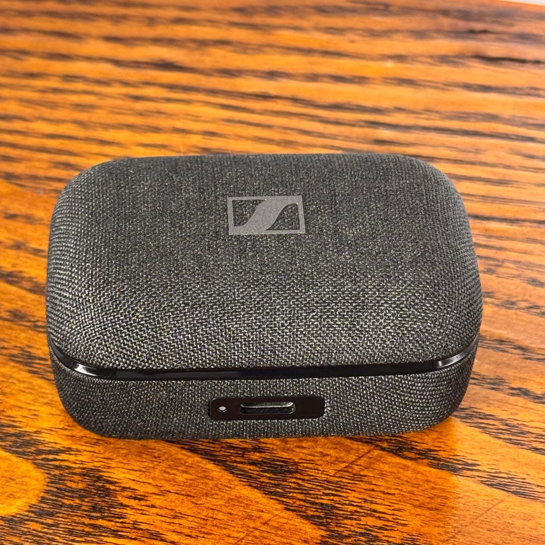 ゼンハイザーMomentum True Wireless 4 充電ケース