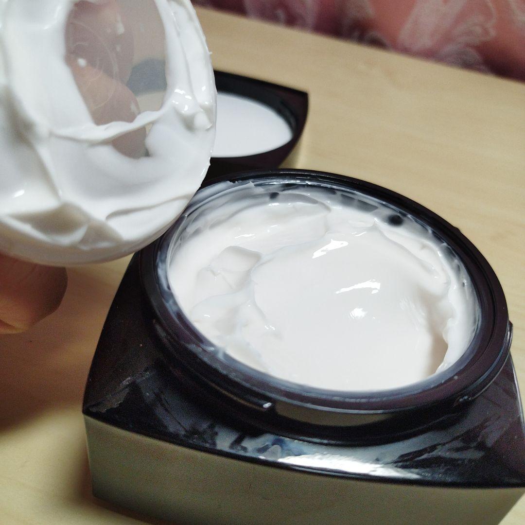 シャネル ココ ヌワール ボディクリーム 150g