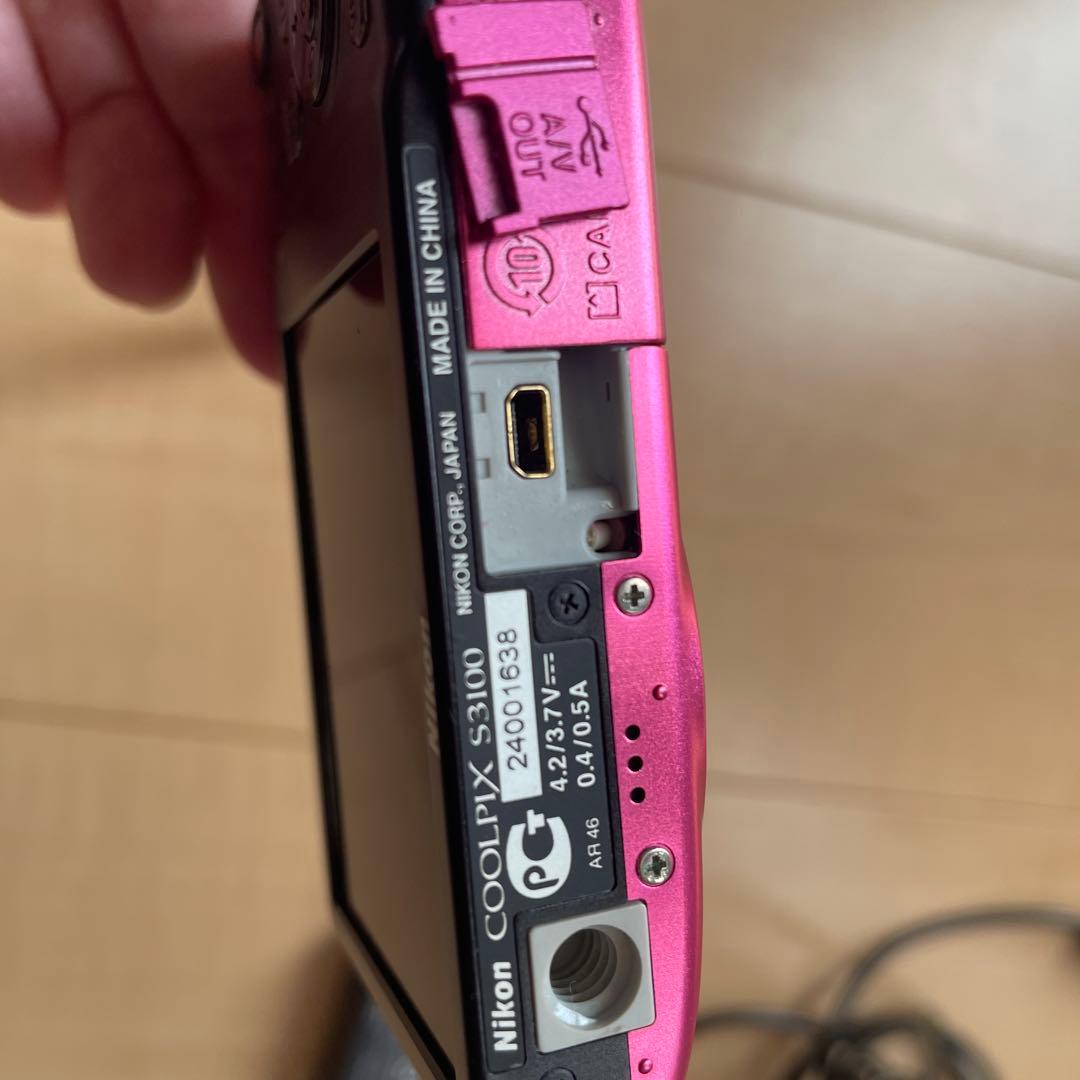Nikon ピンク コンパクトデジタルカメラ