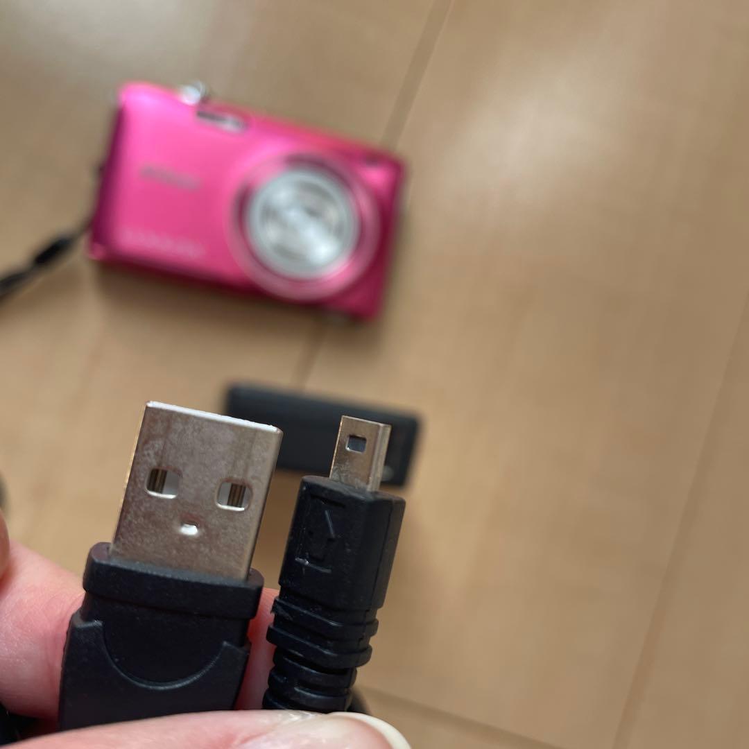 Nikon ピンク コンパクトデジタルカメラ