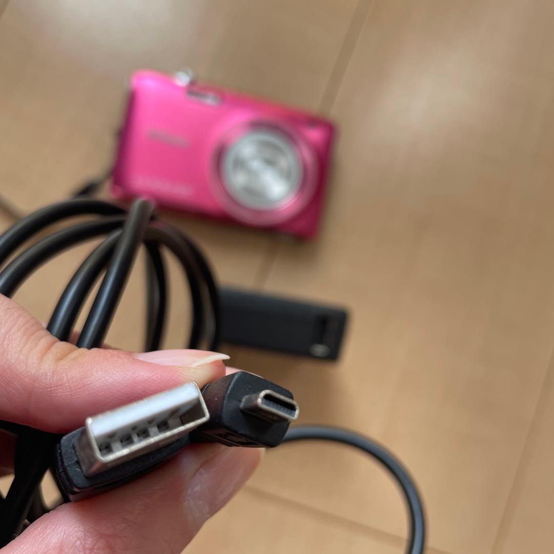Nikon ピンク コンパクトデジタルカメラ
