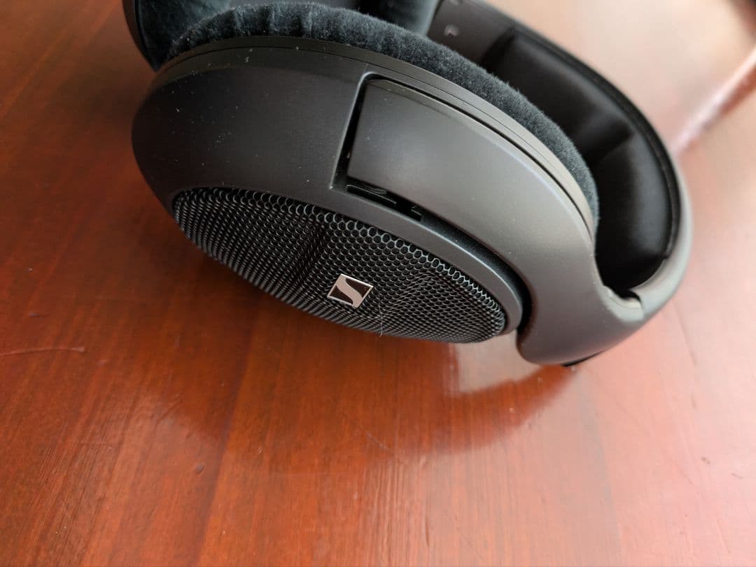 Sennheiser HD 560S ヘッドフォン