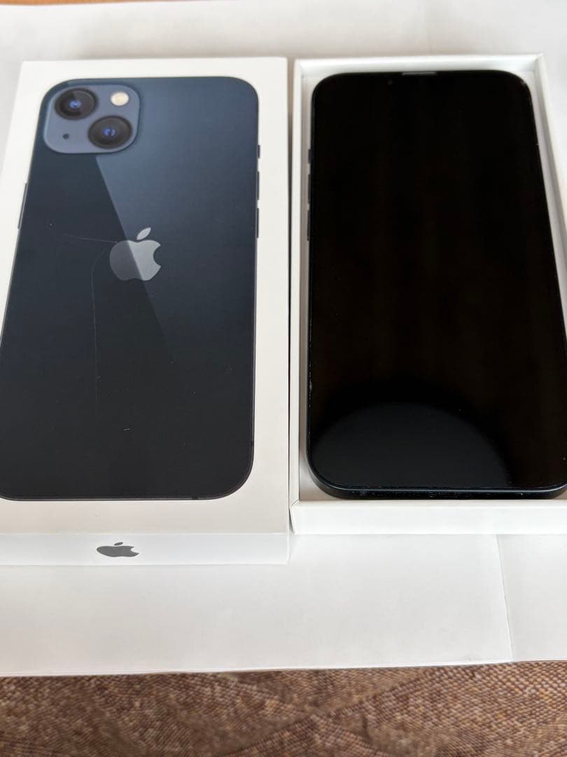 Apple iPhone 13 128GB バッテリー80%