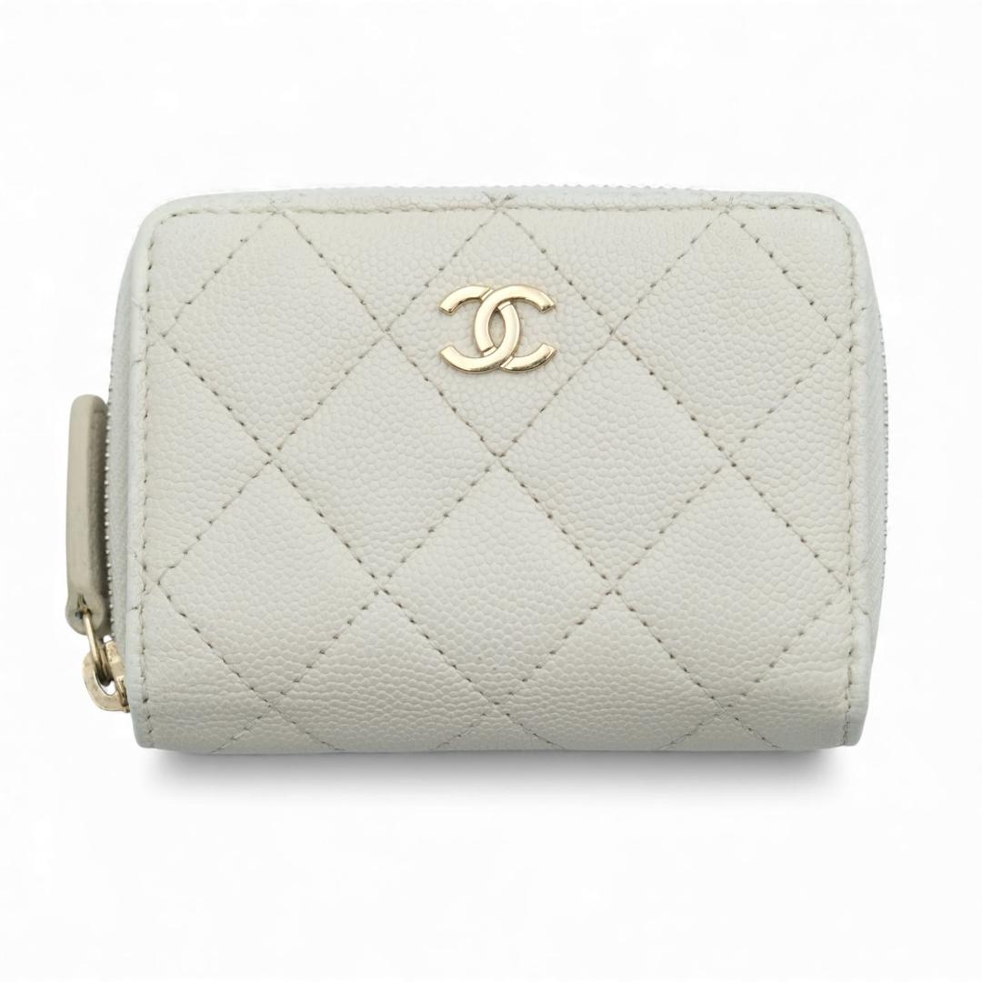 シャネル クラシック ジップケースス マトラッセ キャビアスキン ホワイト