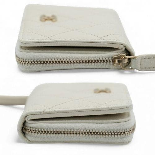 シャネル クラシック ジップケースス マトラッセ キャビアスキン ホワイト