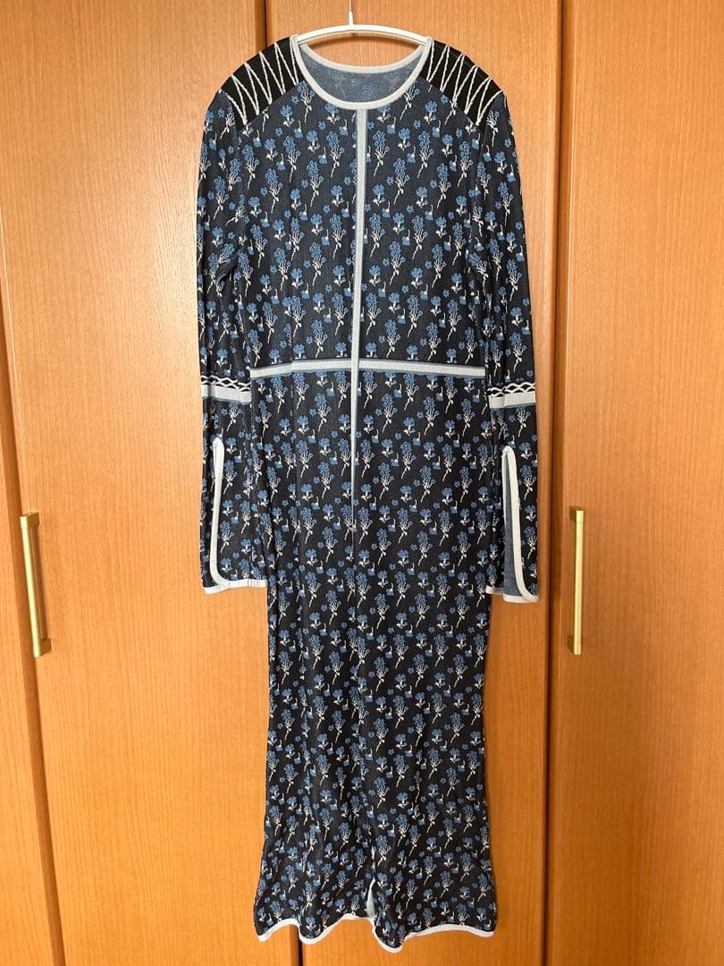 Mame Kurogouchi マメクロゴウチ 花柄ニットワンピース