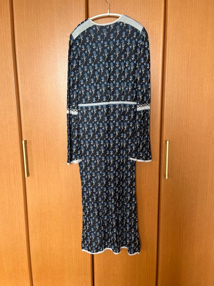 Mame Kurogouchi マメクロゴウチ 花柄ニットワンピース