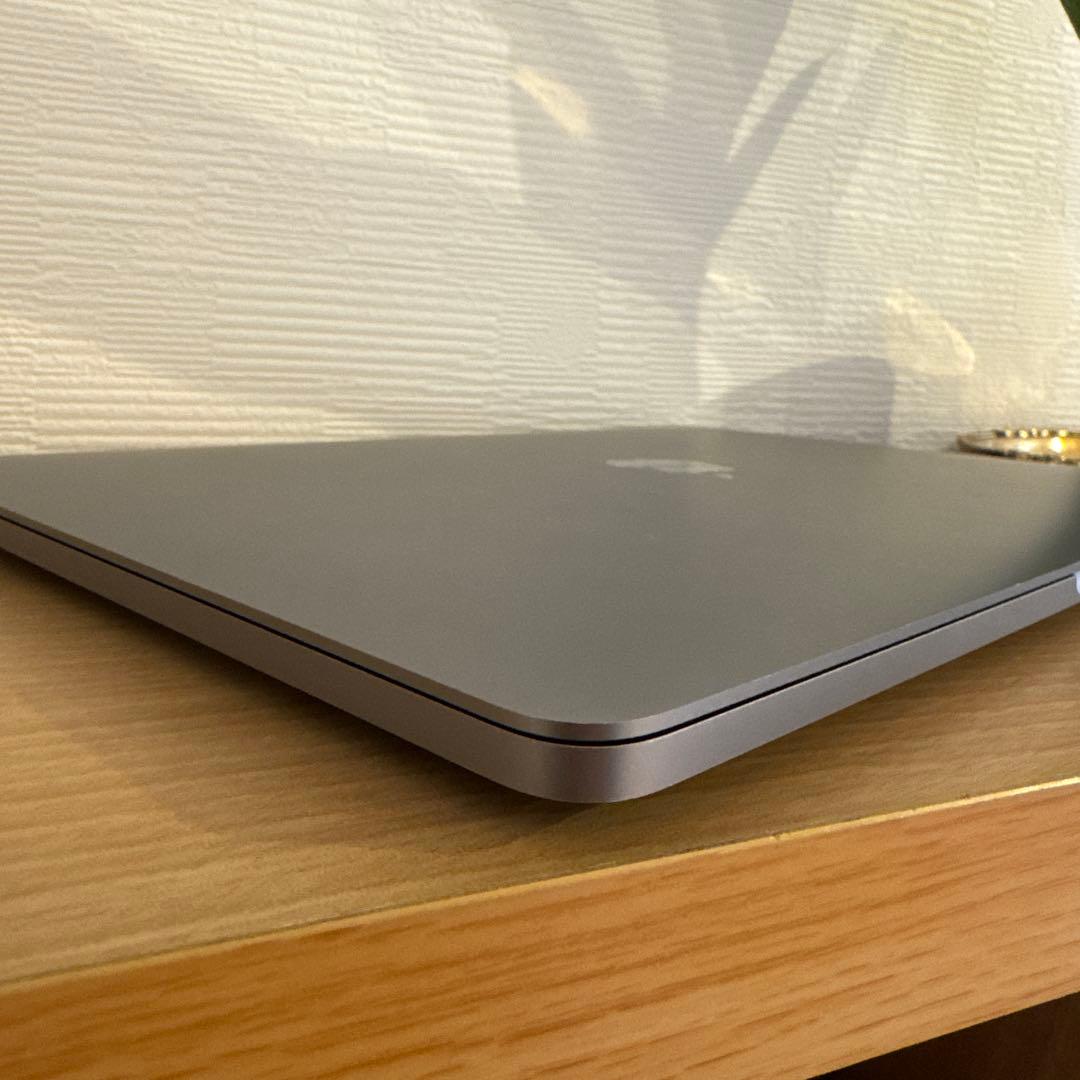 【美品】MacBook Pro 13 2020 Core i5 256gb