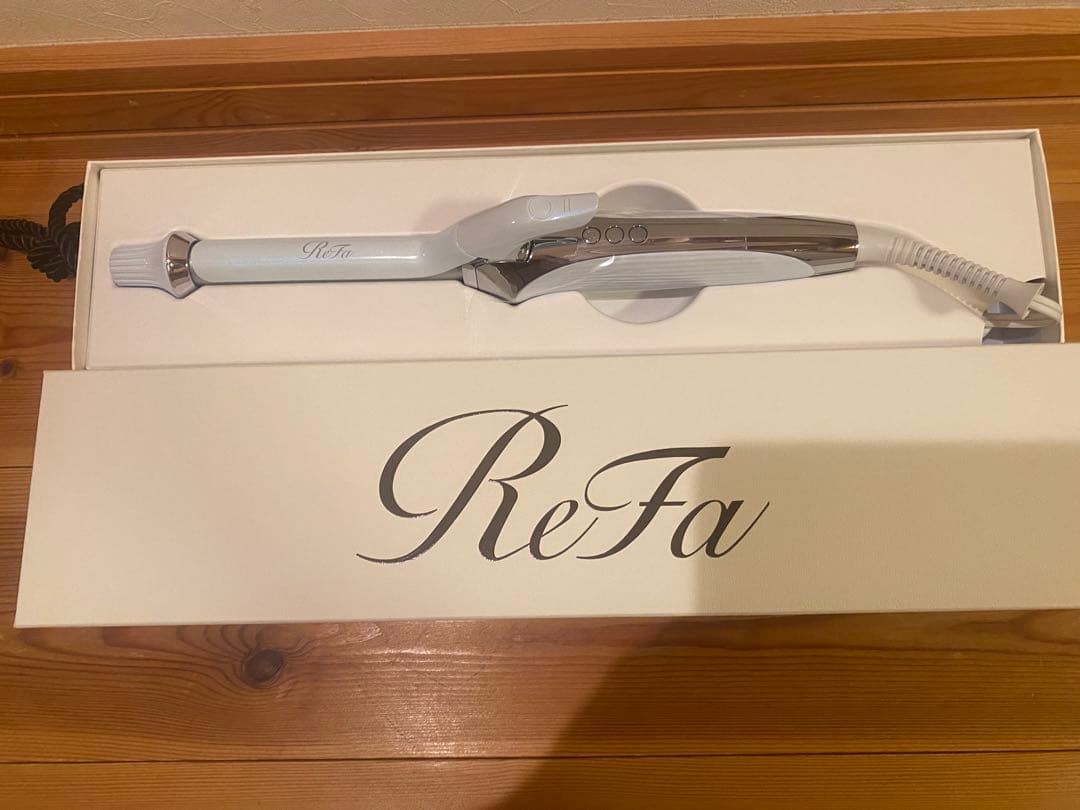 リファ　カール　アイロンプロ　ホワイト　コテ 19mm