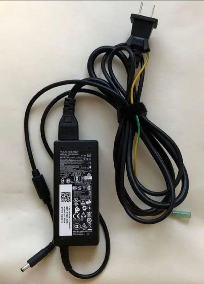 ◆新品SSD／メモリ８GBでスロット空有／6世代ｉ３◆Latitude 3490