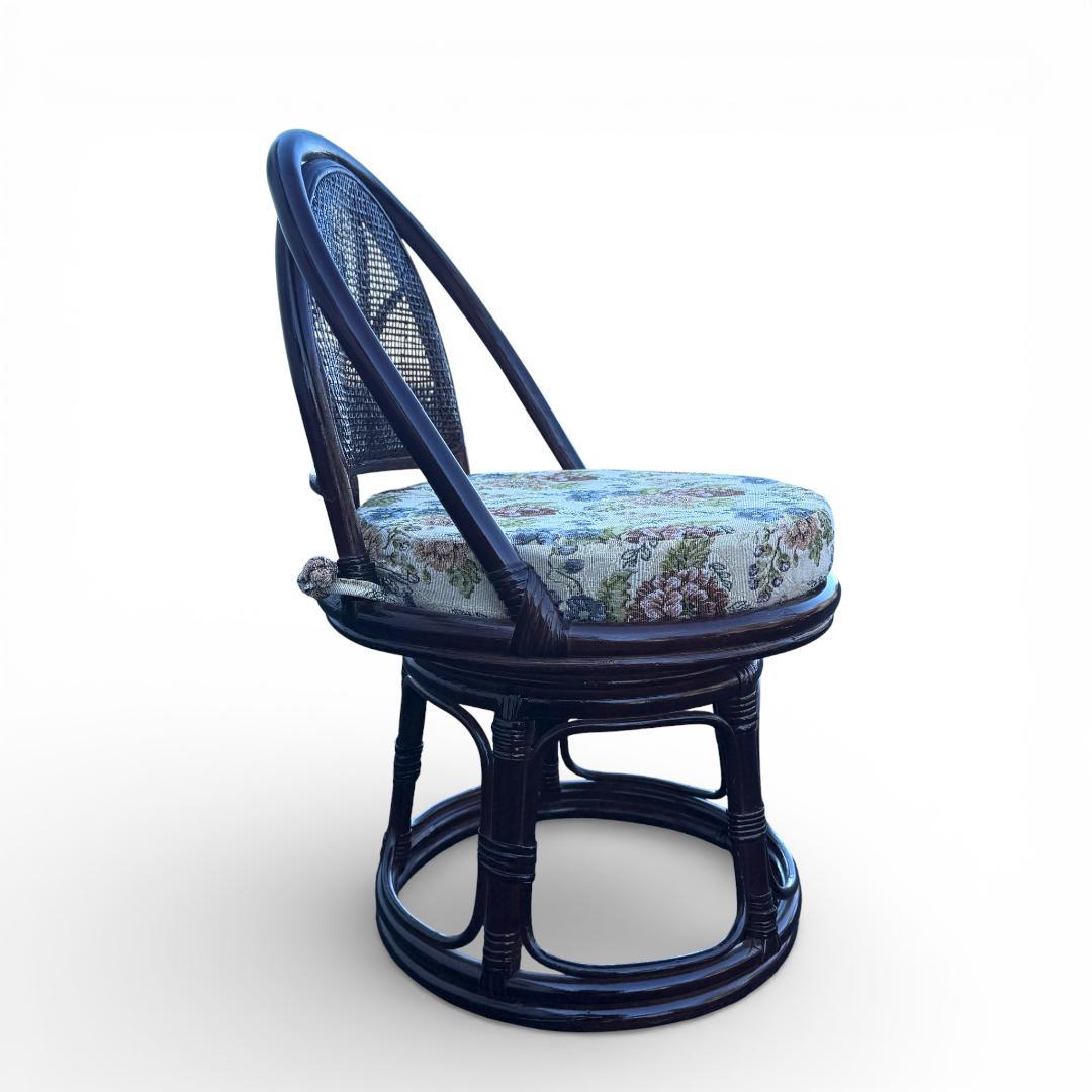 2点セット【新品】楽々ラタン 360度回転 座椅子 籐座椅子　座布団無し