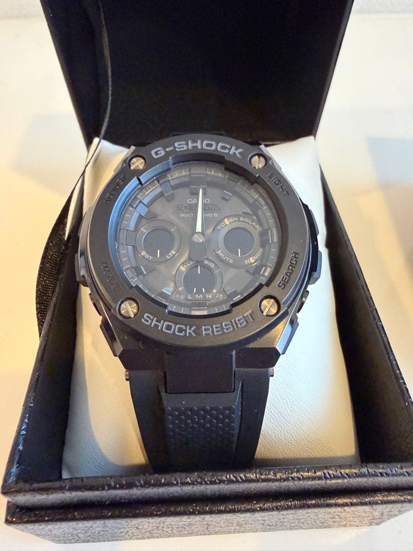 G-SHOCK GST-W300G-1A1JF ブラック