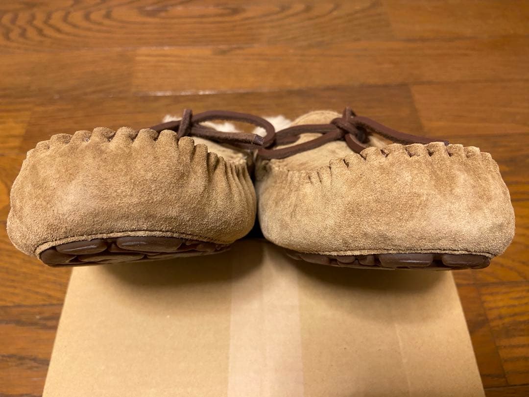 【未使用品】アグー UGGモカシン ムートン シープスキン 純粋羊ファー ダコダ