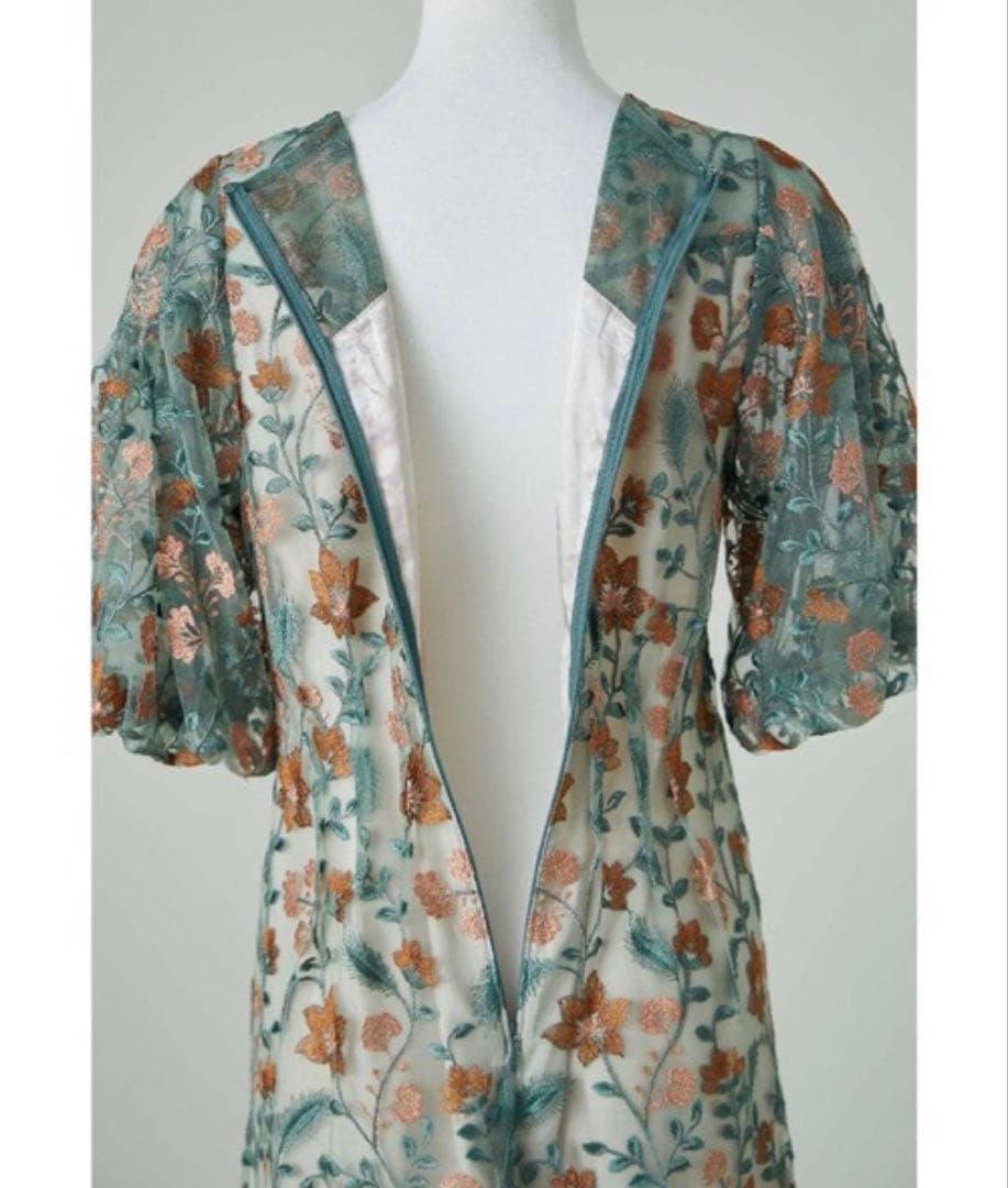 ブルーミーフラワードレス 花柄 刺繍レース 結婚式　Dorry Doll