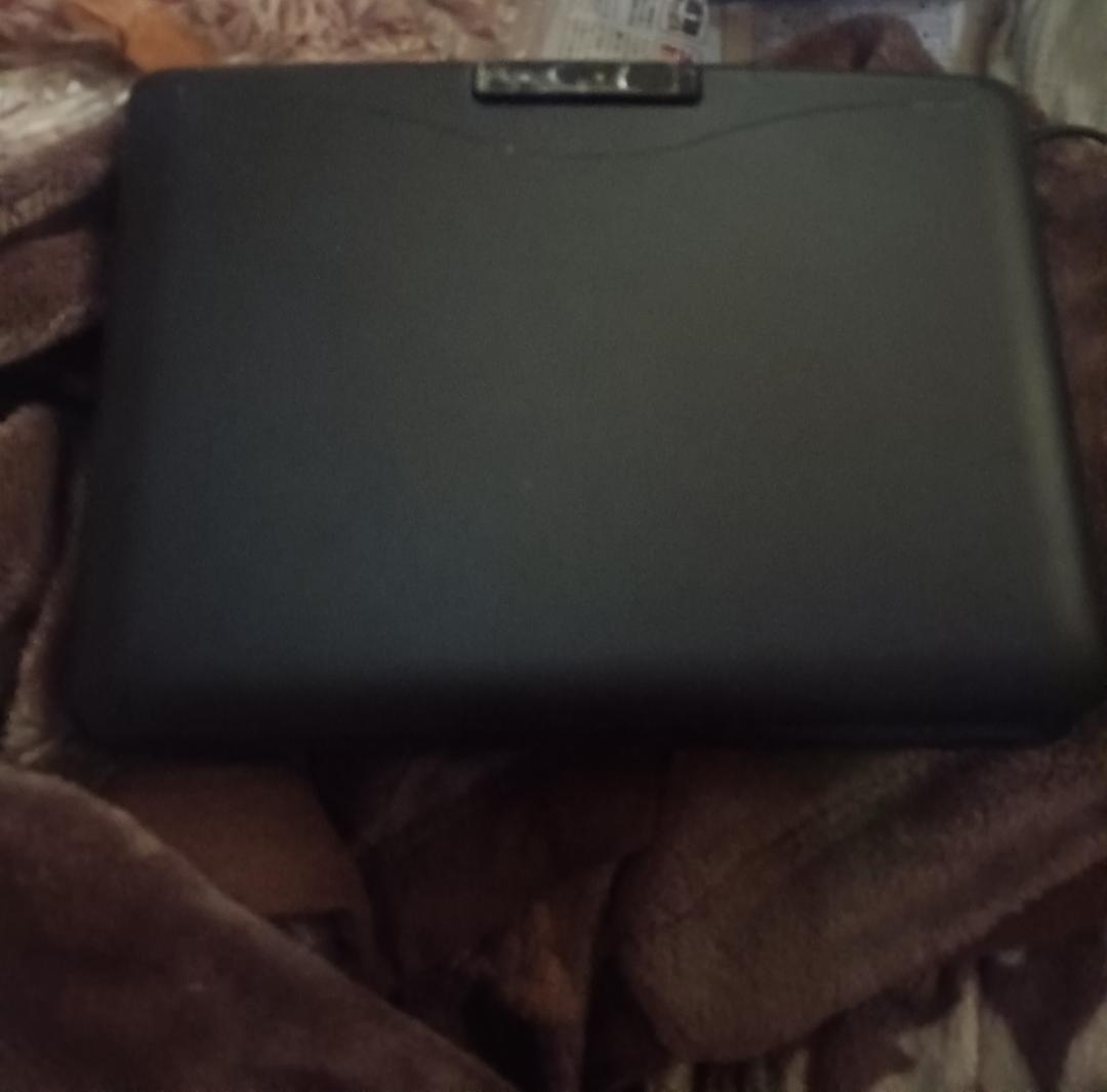 ポータブルDVDプレーヤー HT-9P