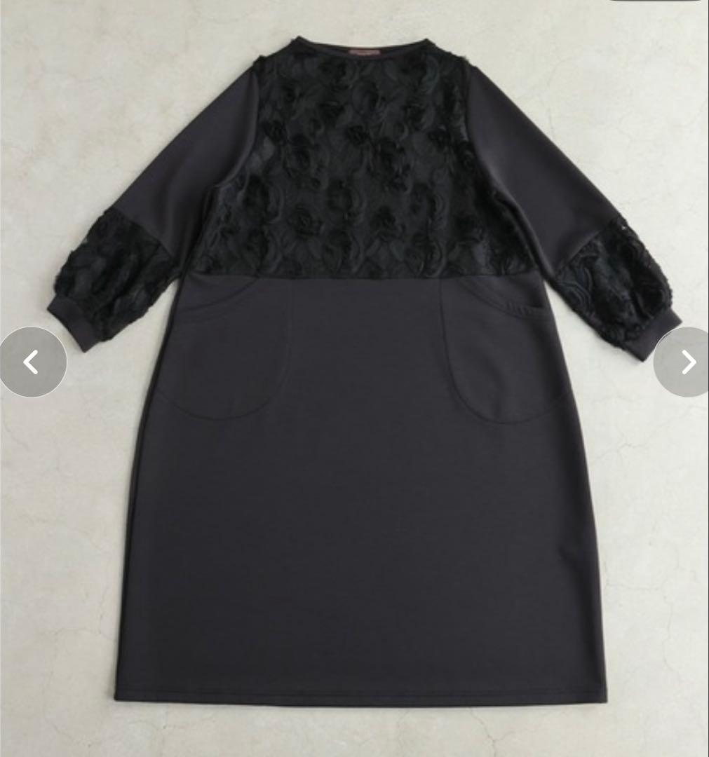 素敵な黒花レリーフのコクーンシルエット ミディアムワンピース♡