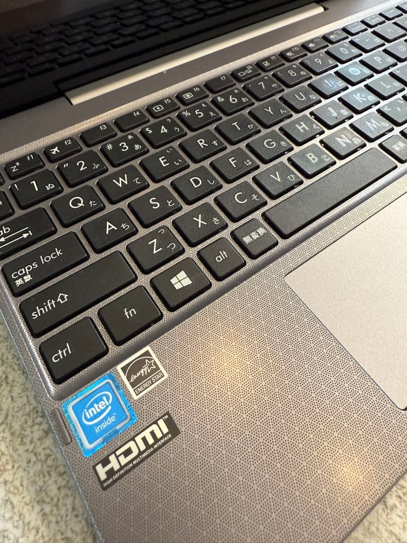 ノートパソコン　Windowsタブレット 10.1インチ