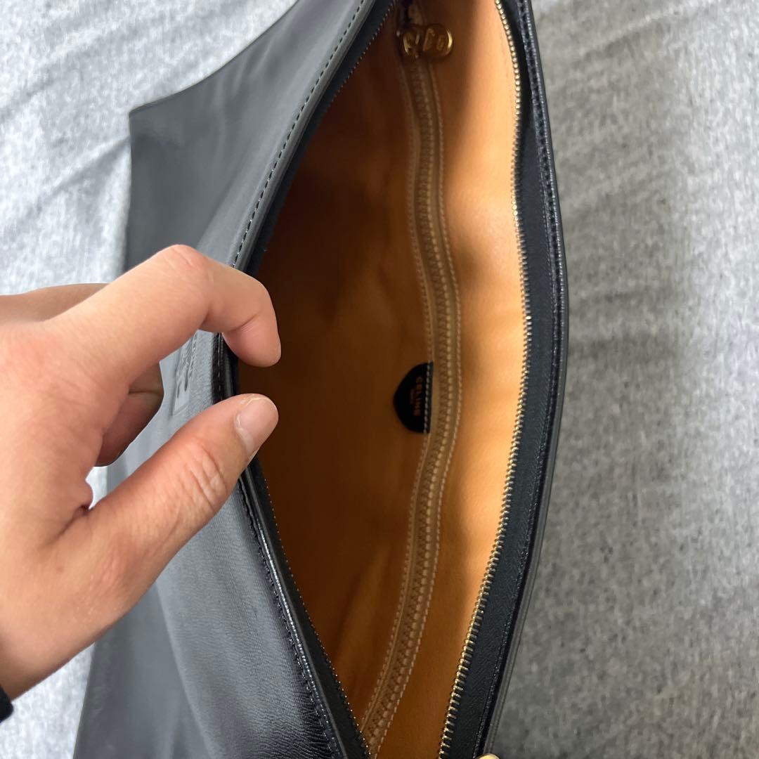 【希少】CELINE　 クラッチバッグ　トリオンフ　ブラック　革　ゴールド金具