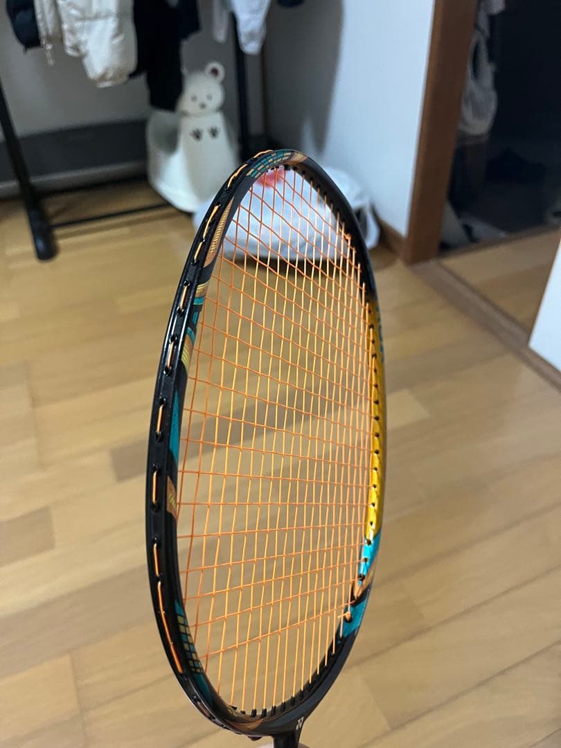 YONEX アストロクス88D PRO 4UG5 バドミントンラケット25lbs