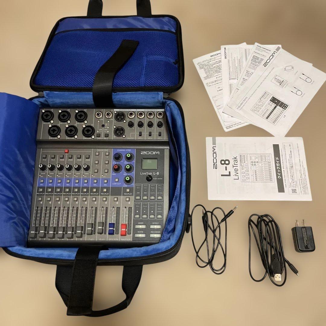 Zoom LiveTrak L-8 デジタルミキサー【純正ケース付き】