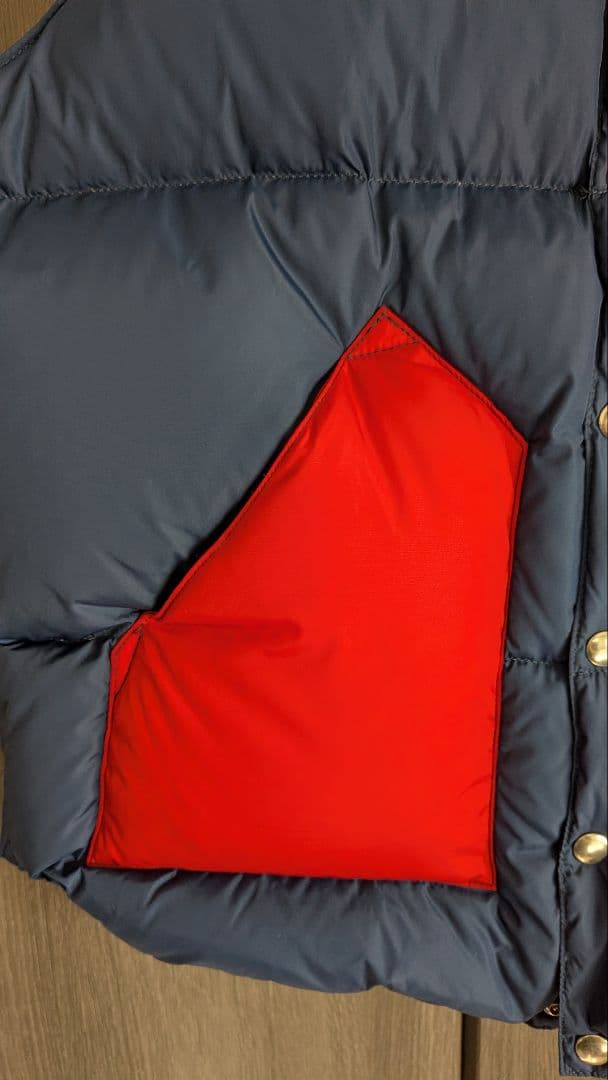 STRICT-G ロッキー マウンテン フェザー ベッド ダウンベスト ガンダム