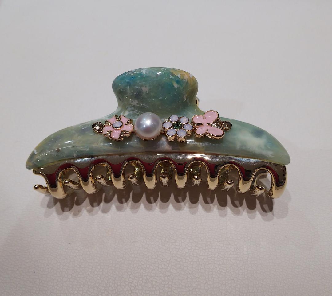 三連休限定値下げ！□accaアッカ　プリマヴェーラ　中サイズクリップ