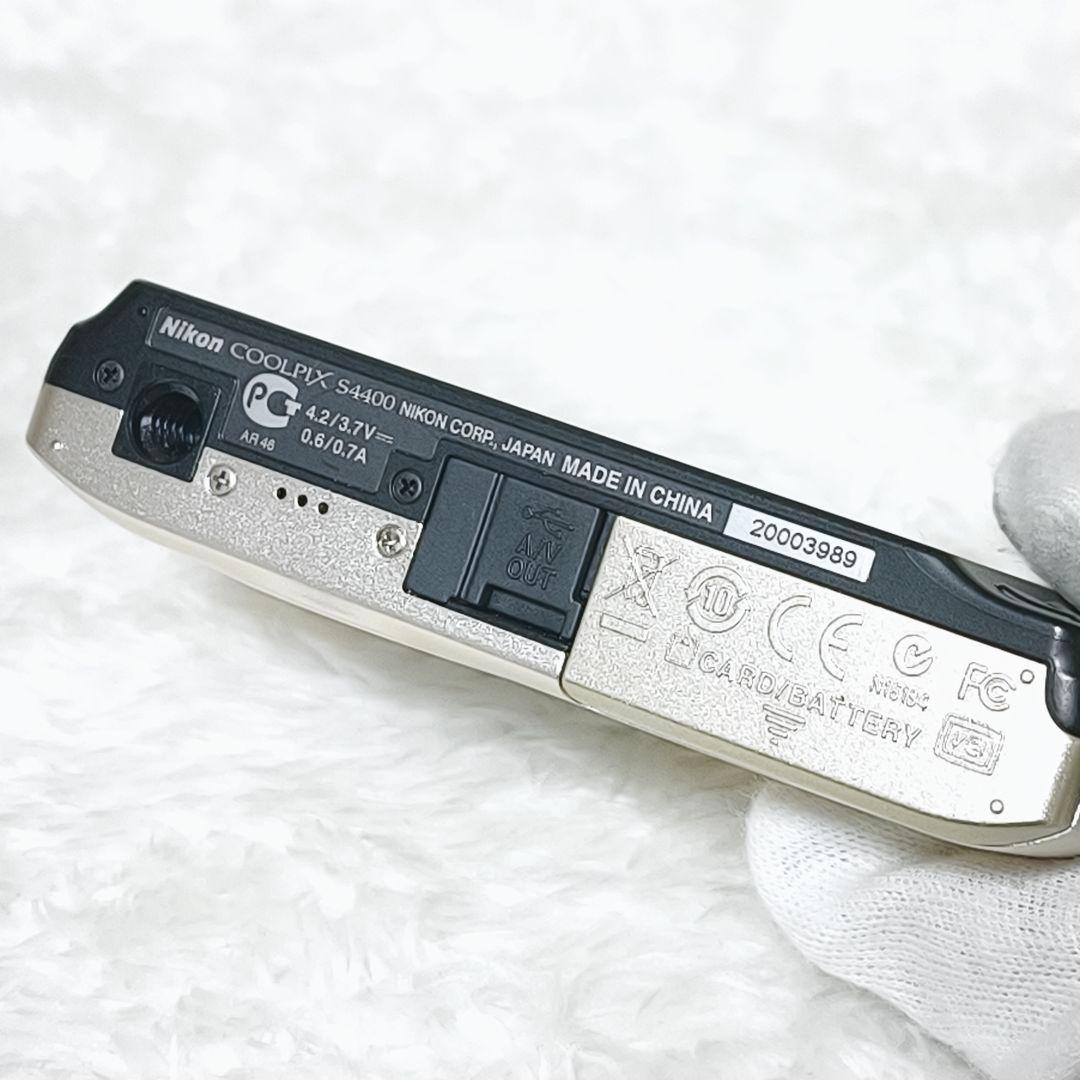 極美品✨NIKON COOLPIX S4400 シルバー コンデジ デジカメ