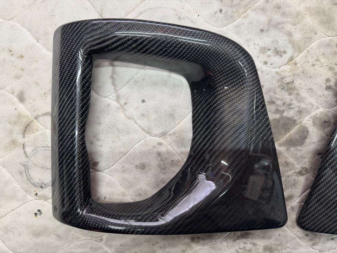 た*ん様 200系ハイエース 4型以降用 ナロー用GPOカーボンフォグカバー 廃