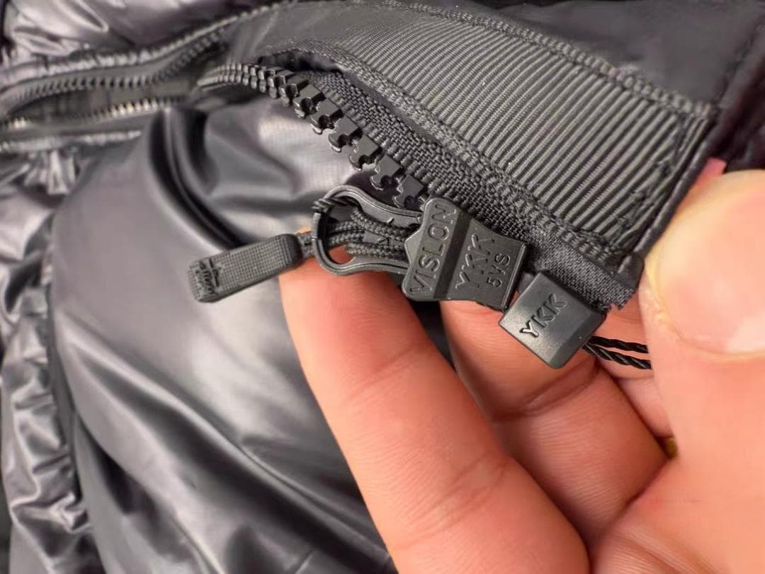 Stussy 刺繍 ブラック Lサイズ ダウンジャケット