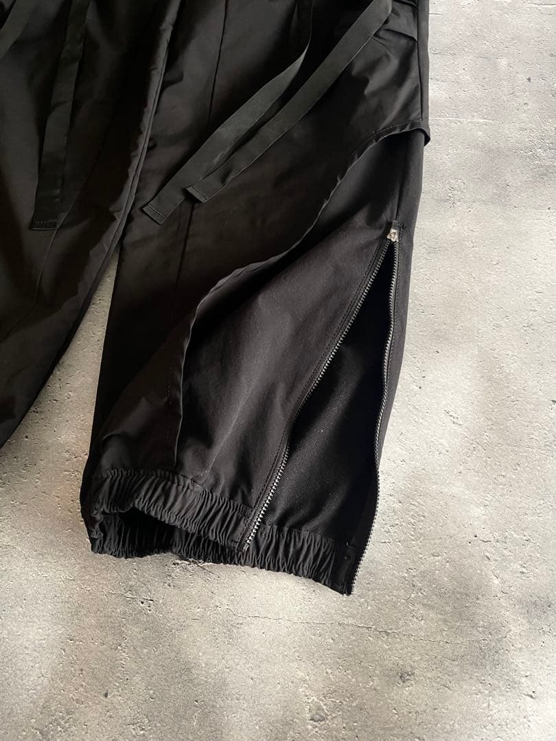 kishidamiki ジャンプスーツ　黒