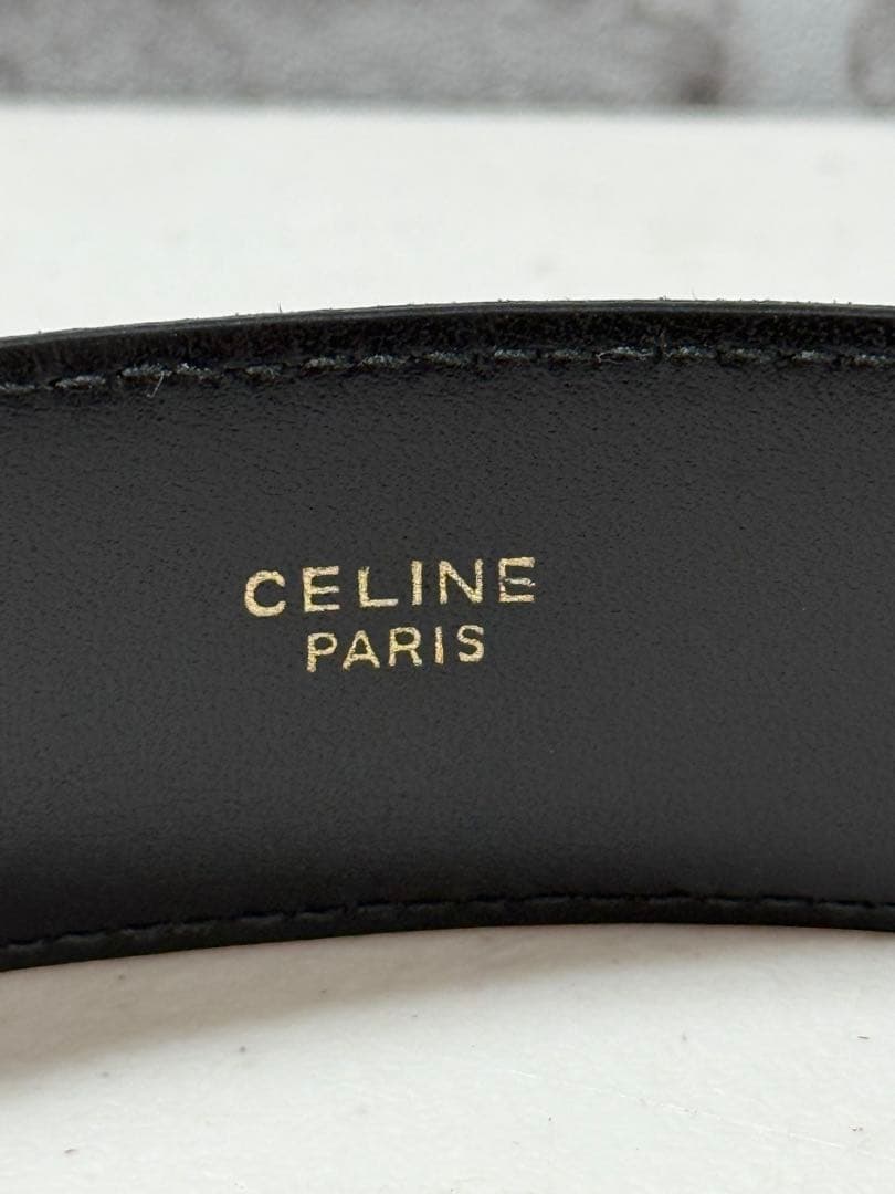 セリーヌ　スエード 黒ベルト 金色バックル　セリーヌ　CELNE