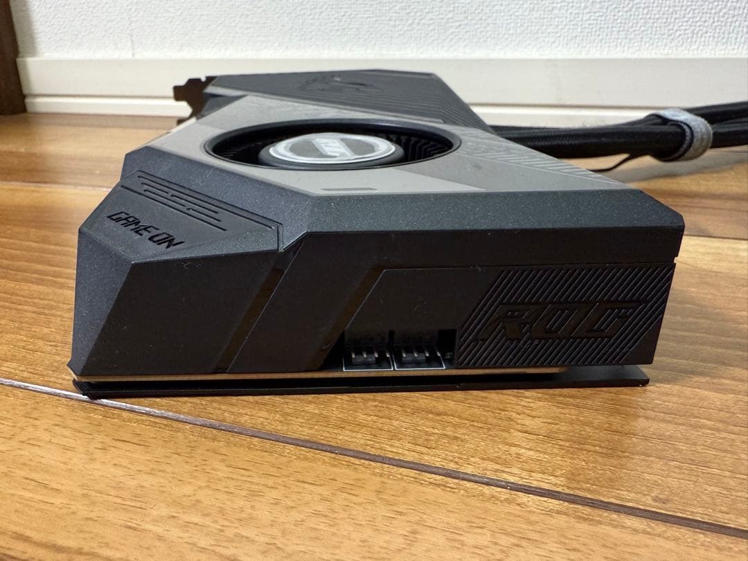 グラフィックボード・グラボ・ビデオカード ASUS ROG-STRIX-LC-RX6800XT-O16G-GAMING