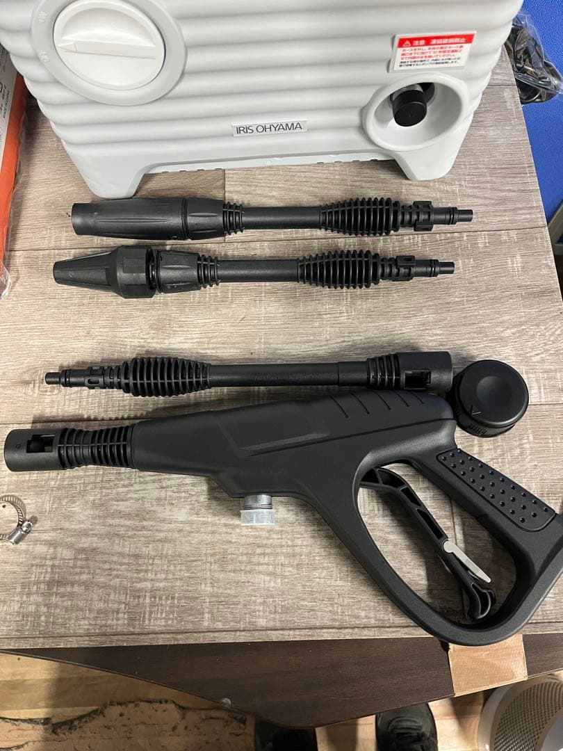 【未使用】アイリスオーヤマ タンク式高圧洗浄機SBT-512N 洗車 散水