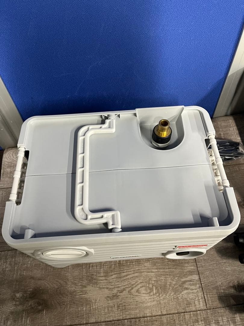 【未使用】アイリスオーヤマ タンク式高圧洗浄機SBT-512N 洗車 散水