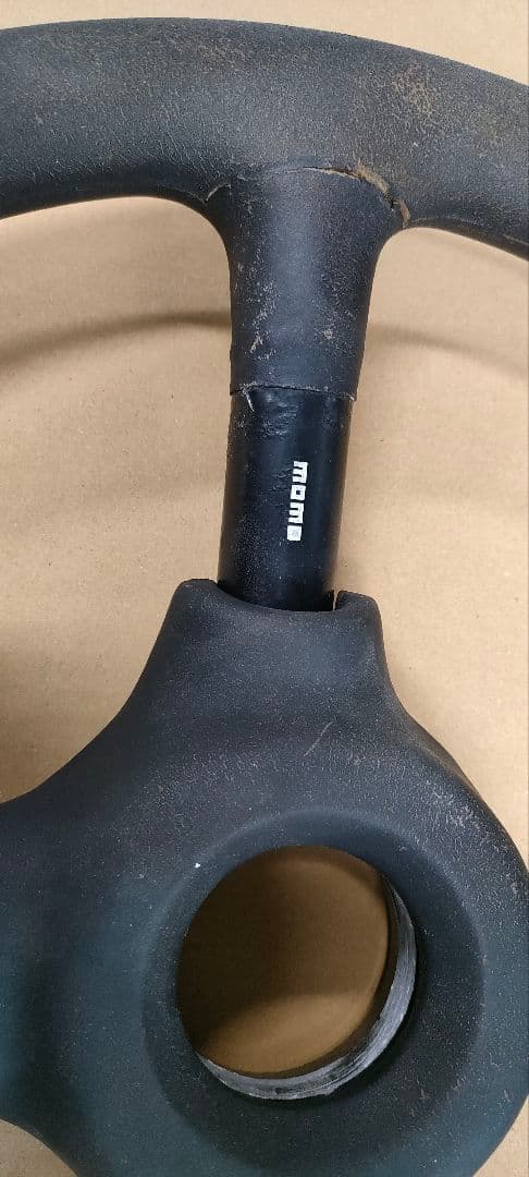 MOMO 　ポルシェデザイン　ステアリング