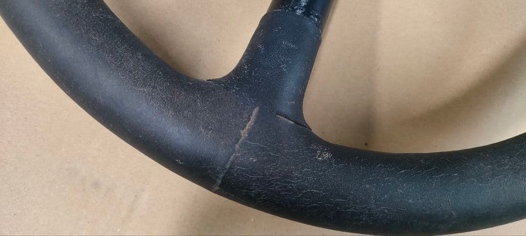 MOMO 　ポルシェデザイン　ステアリング