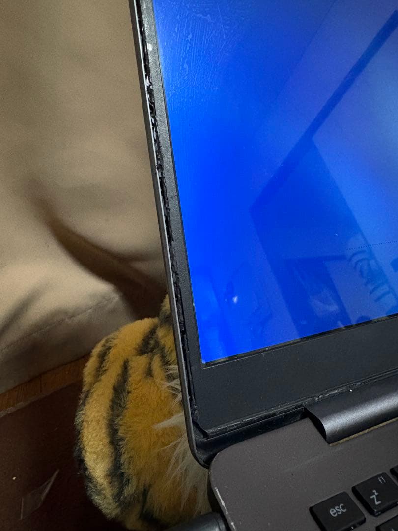 ASUS ZenBook UX430UNR ノートパソコン i7 / 16GB