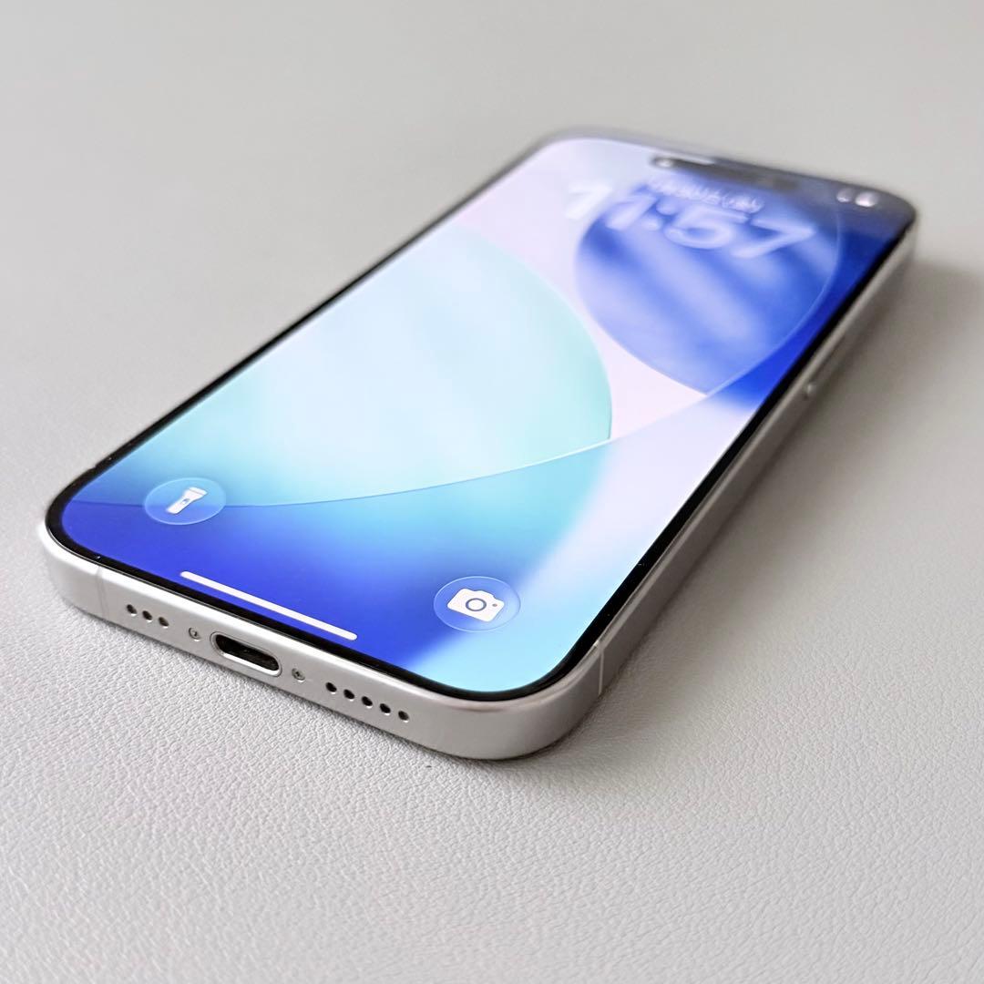 【美品キズなし】iPhone 15Pro 256GB