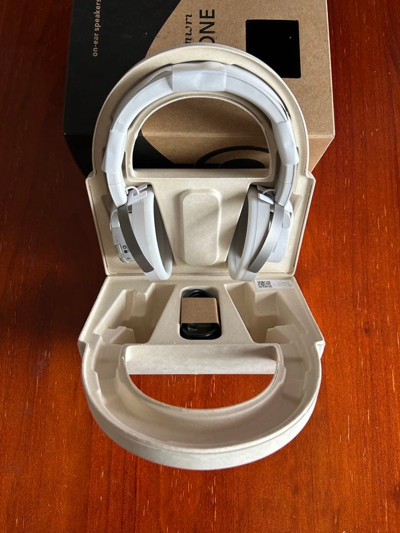 nwm（ヌーム） オープンイヤー型