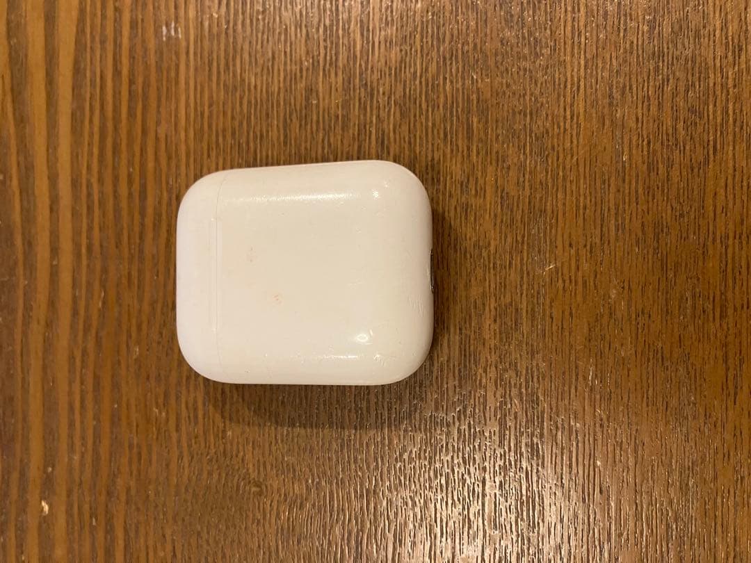 お宝　初代AirPods本体 ホワイト 充電ケース付き　箱未使用品