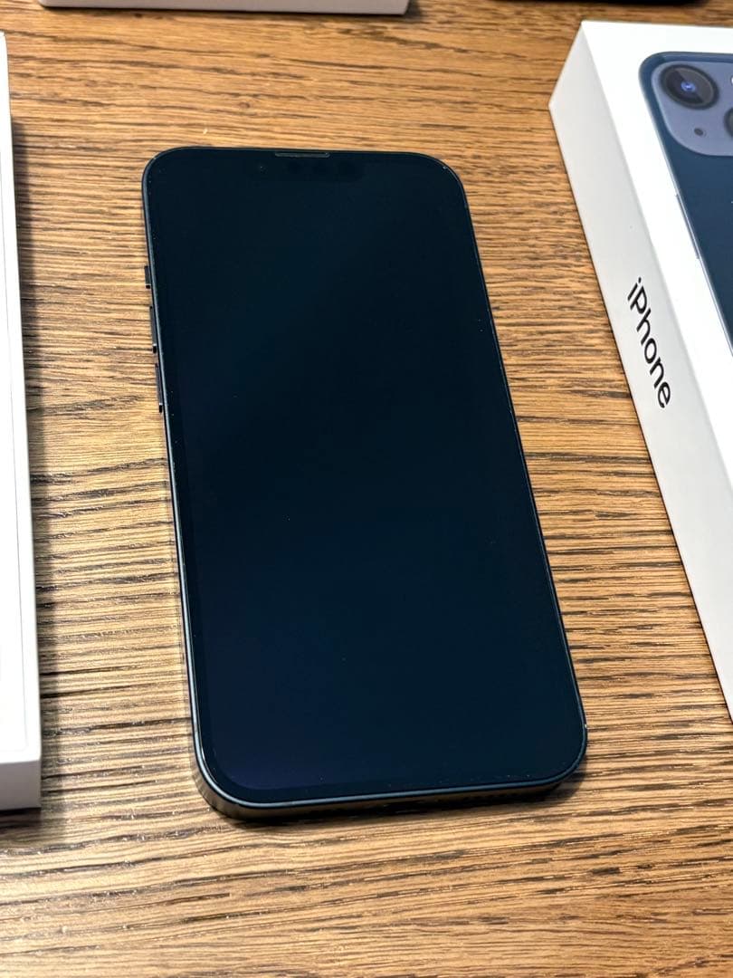 Apple iPhone 13 128GB ミッドナイト+付属品多数