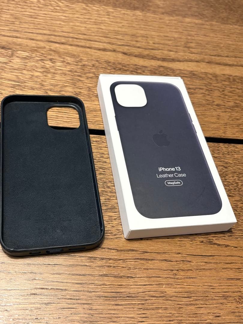 Apple iPhone 13 128GB ミッドナイト+付属品多数